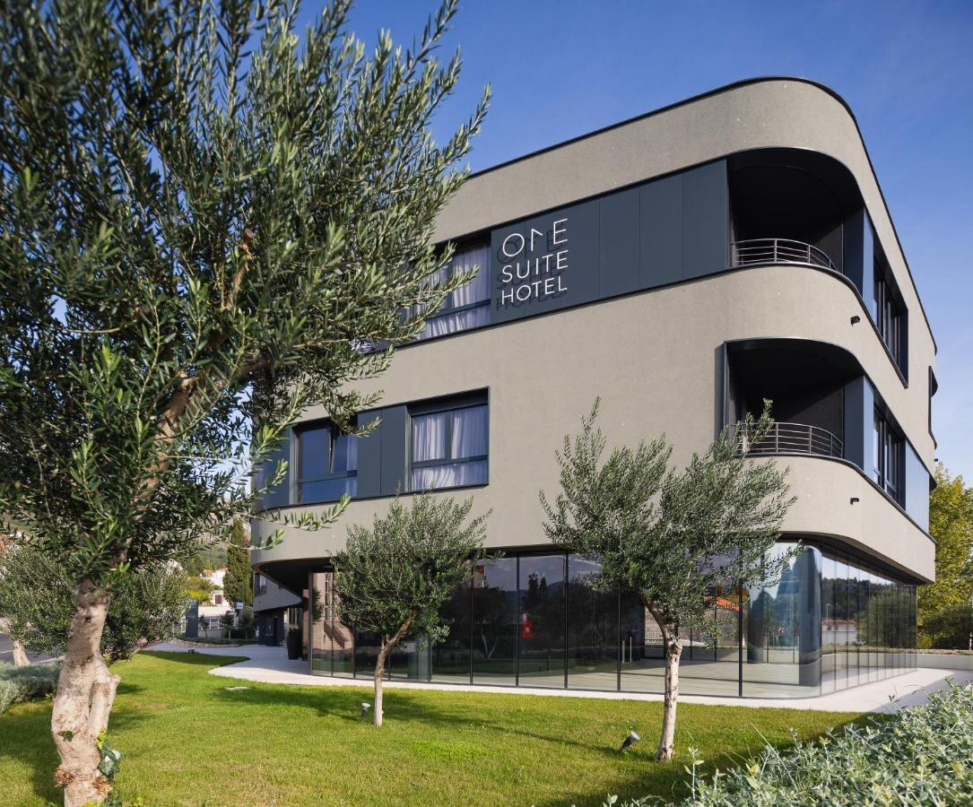 One Suite Hotel Mlini Exterior foto